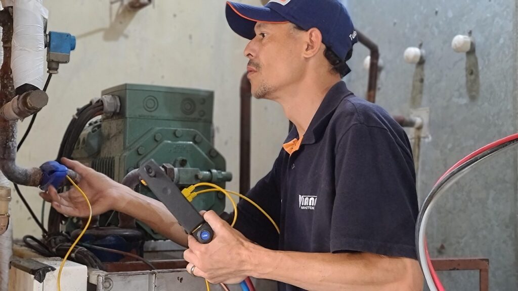 refrigeration, overheated, supermarket, mechanical, engineering, job, technician, technician, technician, technician, technician, technician
