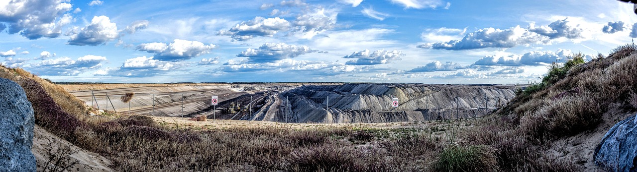 open pit mining, brown coal, industry, raw material, energy, industrial plant, degradation, money, coal mining, raw materials, environment, brown coal mining, overburden, mining, bucket wheel excavators, paddle wheel, weaners, machine, jänschwalde, leag, coal mining, coal mining, mining, mining, mining, mining, mining