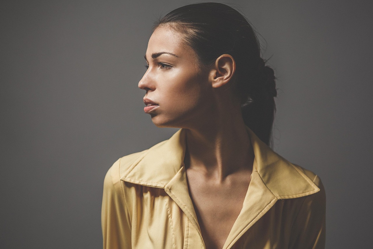 woman, model, fashion, portrait, profile, young woman, style, stylish woman, fashion model, modeling, pose, posing, studio photography, profile, profile, profile, profile, profile