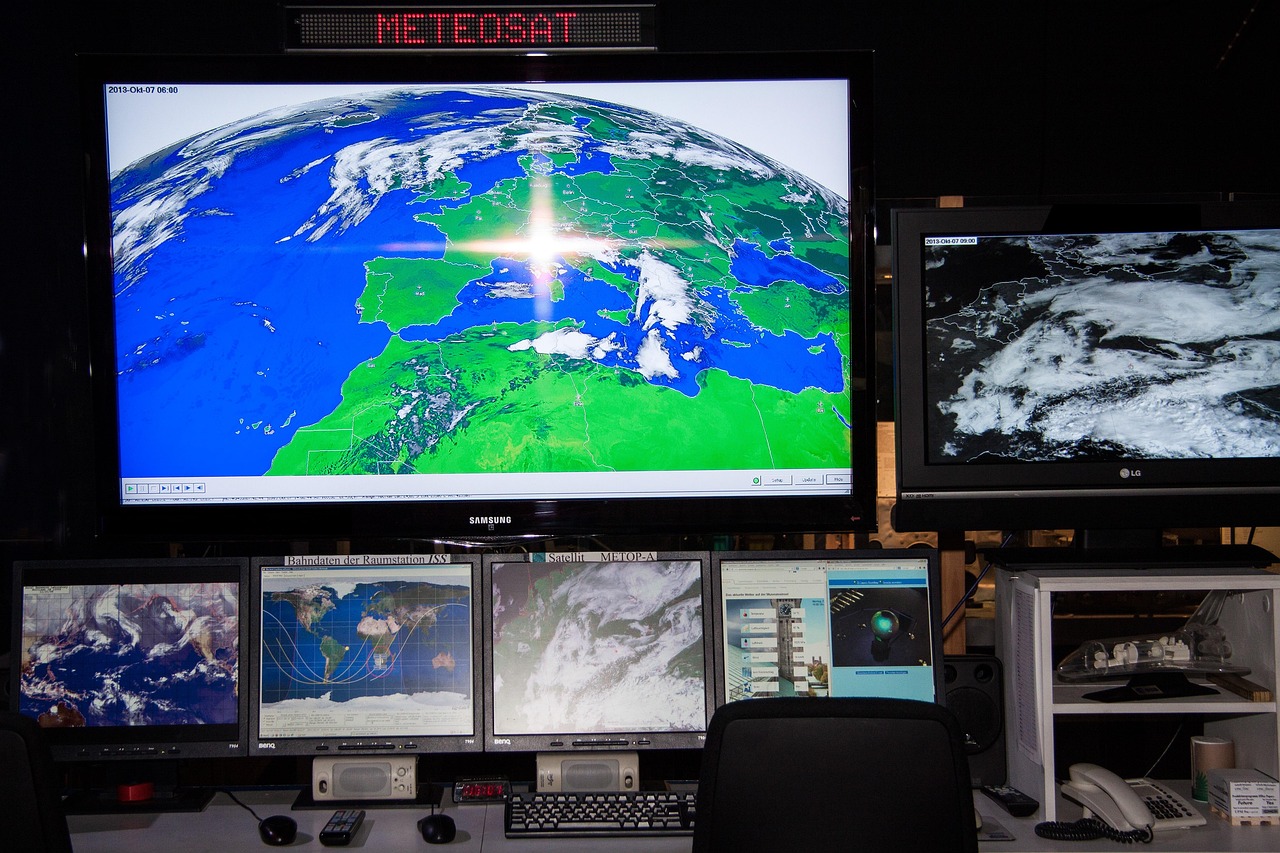 meteosat, weather satellite, workplace, meteorologist, weather observation, cloud formation, high, deep, data evaluation, data monitoring, screens, globe, satelittenfilm, climatology, geostationary weather satellite, european, organization, eumetsat, esa, since 1977, weather information, geostationary position, at 0 °, geographic length, earth distance, mission control, above the equator, meteorology, earth science, computer, meteorologist, meteorologist, meteorologist, meteorologist, mission control, mission control, mission control, mission control, mission control, meteorology, meteorology