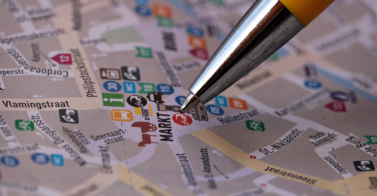 street map, map, looking for, find, places of interest, planning, path, goal, direction, city map, ballpoint pen, market, marketplace, belgium, bruges, street map, map, map, map, map, map, find, find, city map, marketplace