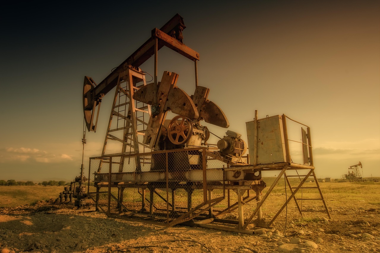 oil rig, industry, old, field, oil industry, oil pump, drilling, nature, platform, machine, borehole, georgia, countryside, sunset, dusk