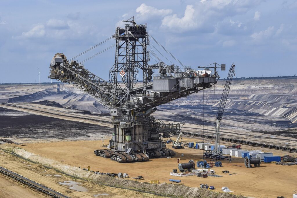 landscape, open pit mining, mining, minecraft, pit, mineral, industry, environment, production, rock, nature, brown coal, raw material, degradation, overburden, tracked vehicle, gigantic, coal mining, garzweiler, paddle wheel, bucket wheel excavators, technology, money, industrial plant, brown coal mining, mining, mining, mining, mining, mining, minecraft, minecraft, minecraft