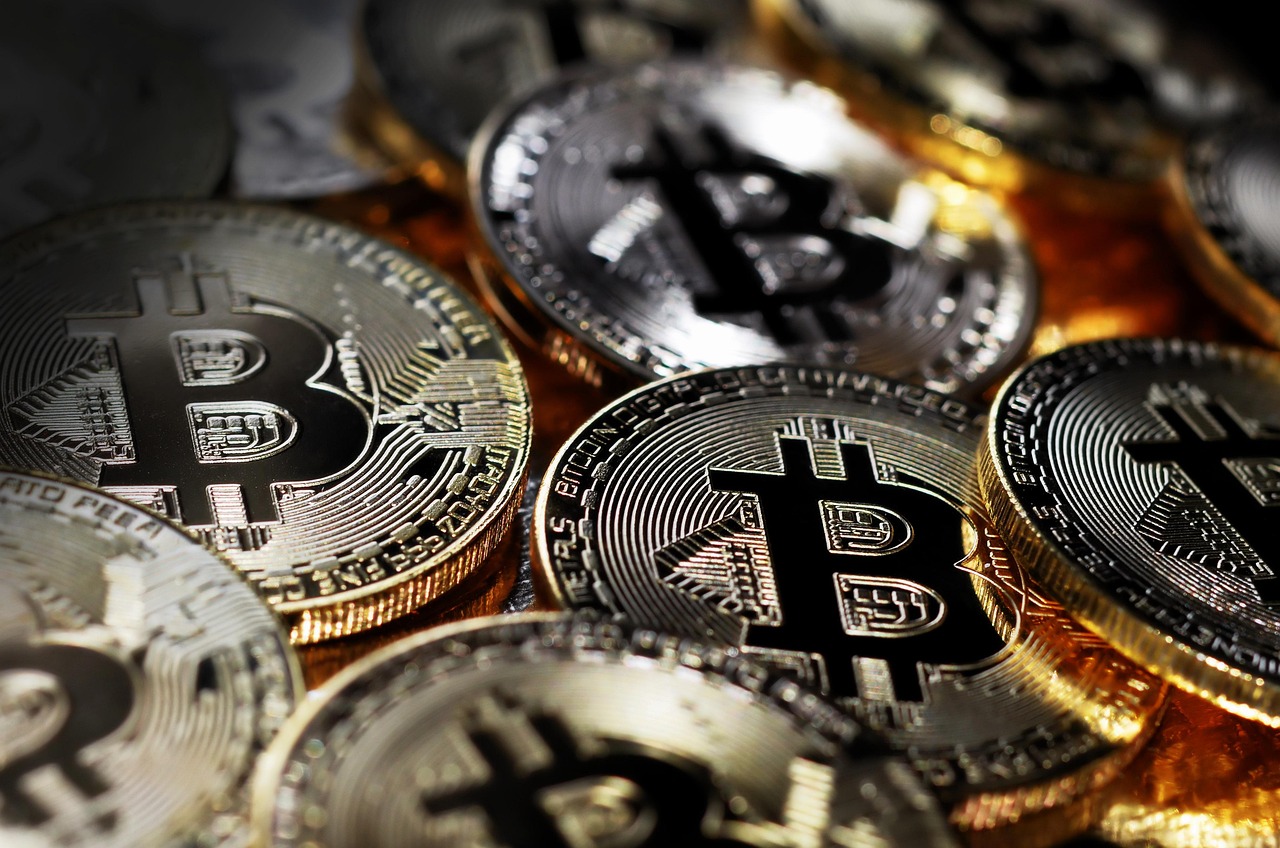 bitcoin, crypto, finance, coins, money, currency, cryptocurrency, blockchain, investment, closeup, bitcoin, bitcoin, bitcoin, bitcoin, bitcoin, crypto, crypto, cryptocurrency